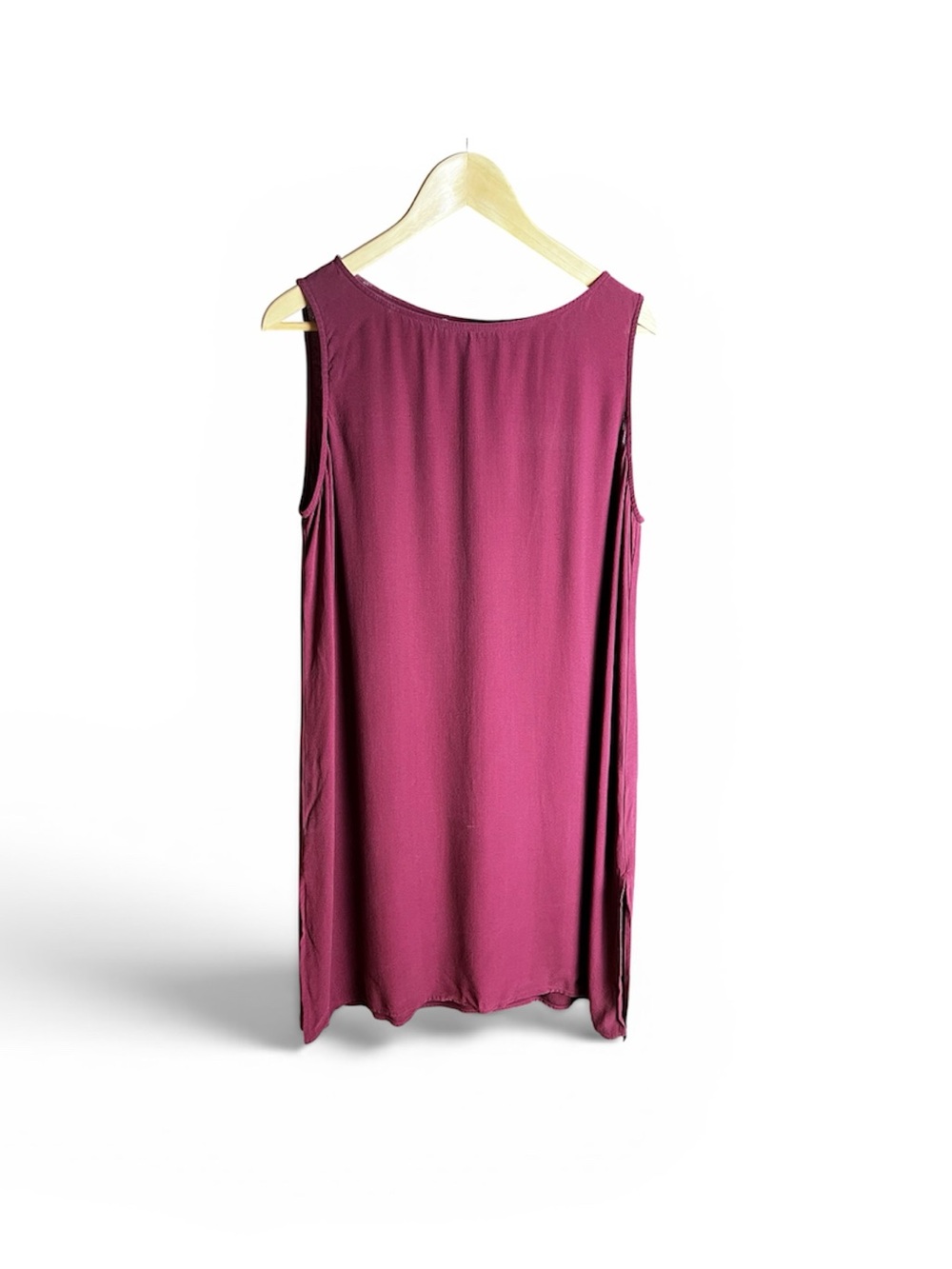 Eileen Fisher Sleeveless Silk Shift Dress in Deep Berry Size Medium